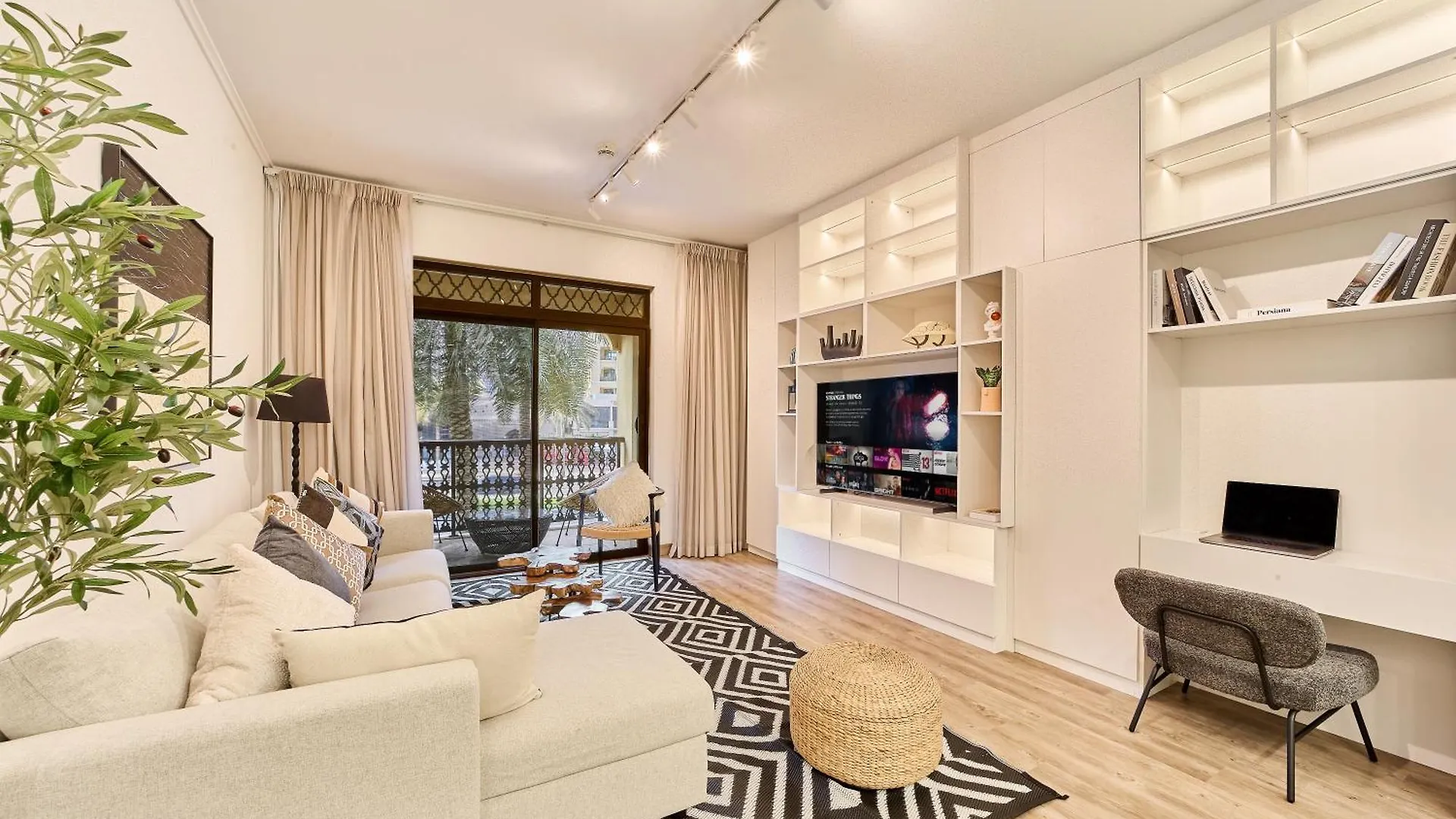 Luxury 1Br In Zaafran With Stunning Burj Khalifa View contacts
